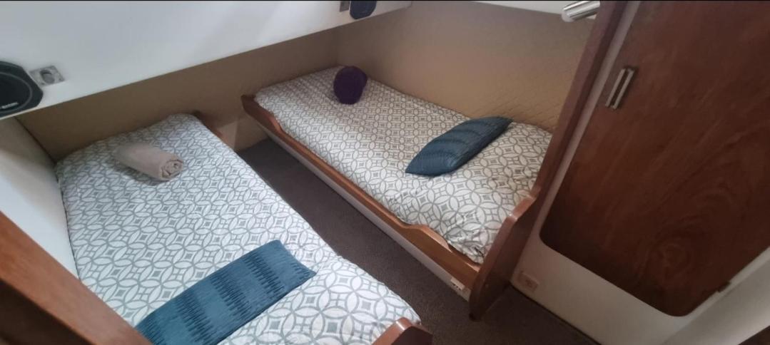 Hotel Beautiful And Comfy Boat In Barcelona With Boat Tour Option Exterior foto